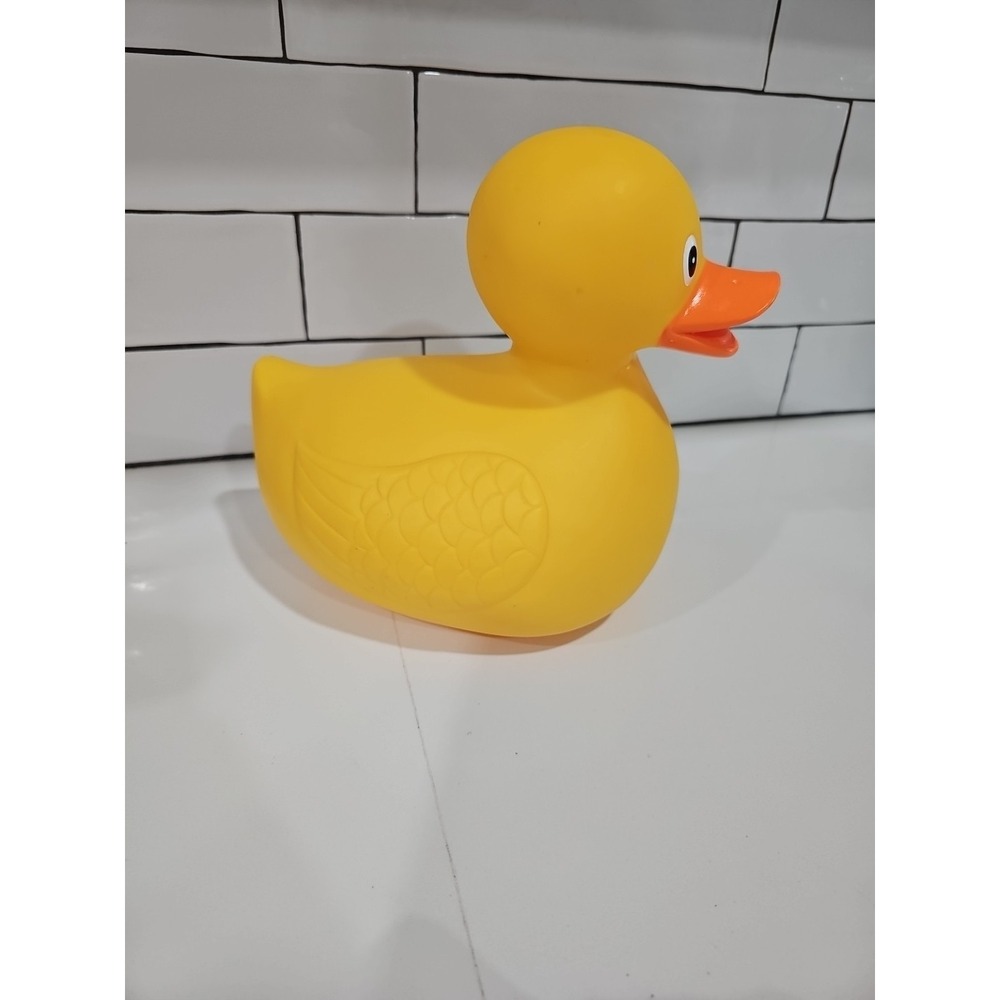 Jumbo Toysmith Yellow Rubber Duck Toy 8.5" x 9" x 6" Bath time Toy Rubber Ducky - Picture 3 of 4